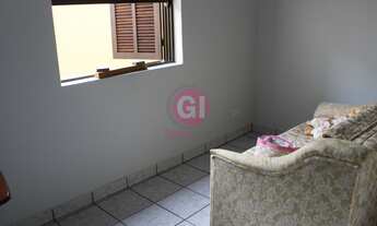 Imagem 7: Quer espaço em sua casa? Casa térrea com suíte e porão espaçoso