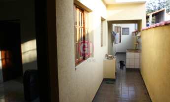 Imagem 2: Quer espaço em sua casa? Casa térrea com suíte e porão espaçoso