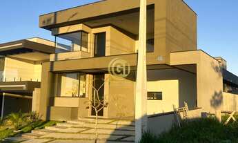 Imagem 4: Casa de alto padrão para venda no condomínio Santa Mônica Caçapava-SP