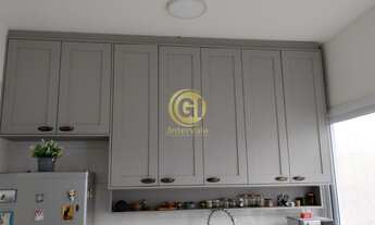 Imagem 5: Imóvel de alto padrão com 3 quartos e 2 vagas de garagem no bairro Urbanova VI em São José