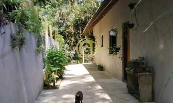 Imagem 5: Impecável Casa de 3 Quartos com 190m², Suite e 3 Vagas de Garagem em - Aproveite!