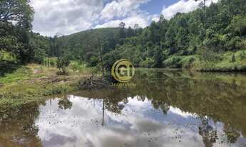 Imagem 2: Chácara de Luxo com 7 Quartos e 7 Suítes à Venda ou Locação na cidade de Salesópolis