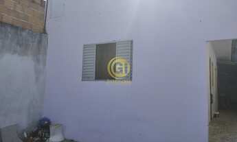 Imagem 2: Casa residencial para Venda - Jardim Santa Marina, Jacareí, 2 quartos espaçosos, 1 sala ac