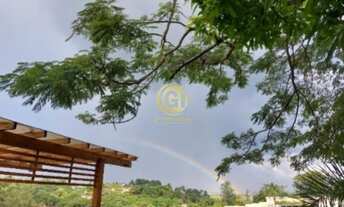 Imagem: Linda casa em condomínio fechado em meio