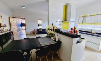 Imagem 5: Excelente casa com 4 dormitórios no bairro Monte Belo em Taubaté