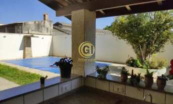 Imagem: Venda de Casa com 383 m² área construída