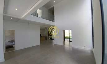 Imagem 6: Um terreno de 500 m2 com uma área construída de 360 m2, perfeito para você e sua família d