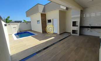 Imagem: Casa em condomínio em Caçapava com piscina