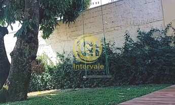 Imagem 3: VENDO CASA RESIDENCIAL OU COMERCIAL CASA COM QUINTAL NO CENTRO DE JACAREI-SP