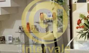 Imagem: Casa em Condomínio de Luxo com 3 Quartos