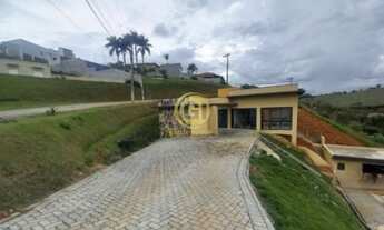 Imagem 2: Venda de Imóvel Novo no Condomínio Paraíso de Igaratá com Piscina e Área Gourmet