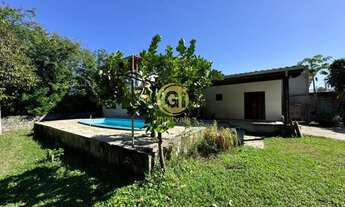 Imagem: Casa a Venda em Caraguatatuba com piscina