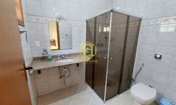 Imagem 5: OPORTUNIDADE SOBRADO COM EDÍCULA NO CENTRO DE JACAREÍ À VENDA!!!