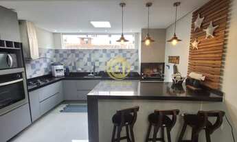 Imagem 6: Oportunidade de Sobrado para Locação e Venda com 3 dormitório e com cozinha planejada em