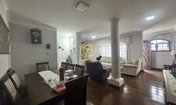 Imagem 4: ? Oportunidade Imperdível! Casa Ampla e Completa à Venda!