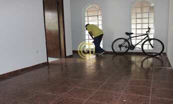 Imagem 7: Casa disponível para VENDA na charmosa Vila Martinez, em Jacareí! Com 2 dormitórios, sala