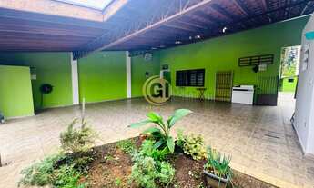 Imagem 1: Casa Ampla com 3 Quartos, Garagem Coberta e Churrasqueira ? Conforto para Toda a Família!