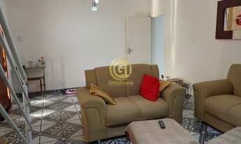 Imagem 4: Imperdível casa à venda em Jacareí-SP, Jardim Santa Maria: 3 quartos, 1 suíte, 2 salas, 3