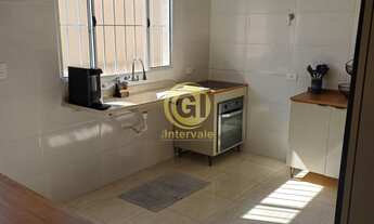 Imagem 4: Casa à Venda no Cidade Salvador em Jacareí ? 2 Quartos, Quintal e Garagem Coberta