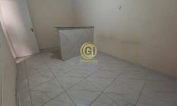 Imagem 6: Oportunidade em Jacareí: Casa com Edícula Próxima ao Centro e Dutra