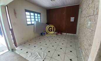 Imagem 4: Oportunidade em Jacareí: Casa com Edícula Próxima ao Centro e Dutra