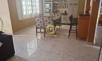 Imagem 3: Imóvel Espetacular à Venda em Jacareí-SP, Parque Imperial! Casa com 3 Quartos, 2 Banheiros