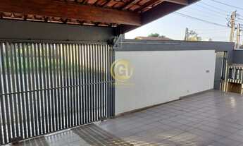 Imagem 3: Imóvel à venda em Jacareí-SP: Casa ampla com 3 quartos, 1 suíte e 3 vagas na Cidade Jardim