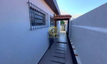 Imagem 5: Imóvel à venda em Jacareí-SP: Casa ampla com 3 quartos, 1 suíte e 3 vagas na Cidade Jardim