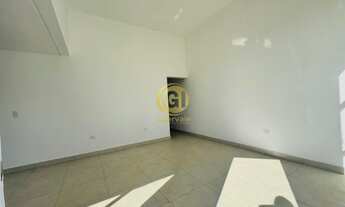 Imagem 2: Casa Nova com Pé Direito Alto, Suíte e Acabamentos de Qualidade!