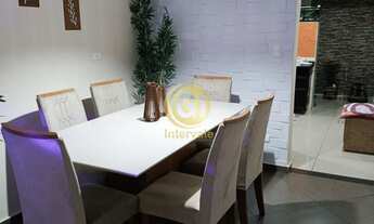 Imagem 6: Casa em condomínio à venda no Parque Santo Antônio, Jacareí-SP: 2 quartos, 1 sala, 2 banhe