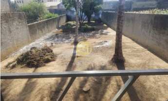 Imagem 2: Oportunidade de investimento! Casa comercial para venda no Jardim Califórnia, em Jacareí