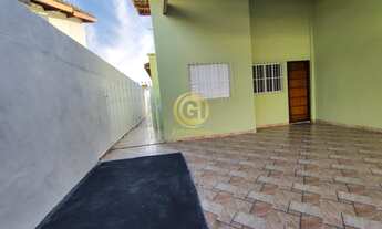 Imagem 3: Casa com Piscina, Churrasqueira e Suíte ? Pronta para Morar e Aceita Financiamento!