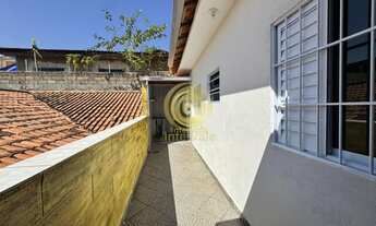 Imagem 4: Imperdível casa à venda em Jacareí-SP, Jardim Nova Esperança: 2 quartos, 1 sala, 2 vagas d