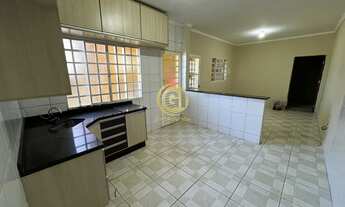 Imagem: Casa à venda em Jacareí-SP - Bairro Bandeira