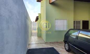 Imagem 4: Casa com Piscina, Churrasqueira e Suíte ? Pronta para Morar e Aceita Financiamento!