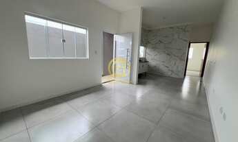 Imagem: Casa a venda com 2 dormitórios e quintal