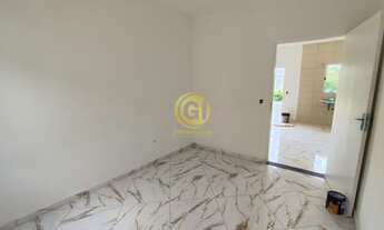 Imagem 3: Casa em Condomínio à Venda em Jacareí-SP: 2 Quartos, 1 Sala, 2 Banheiros, 3 Vagas de Garag