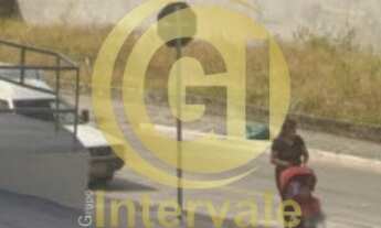 Imagem: TERRENO COM ÓTIMA LOCALIZAÇÃO À VENDA