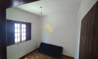 Imagem 3: Sobrado com 3 Andares e Edícula - Oportunidade Única!