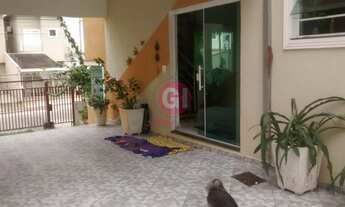 Imagem 4: Sobrado a Venda em Taubaté com 3 quartos sendo 1 suite