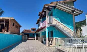 Imagem: Sobrado com piscina aceita Financiamento