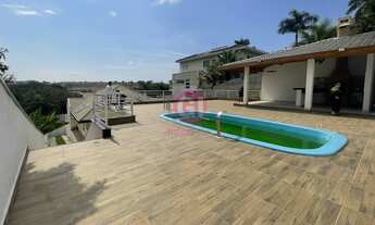 Imagem 3: Casa com ótima estrutura recém reformada, com 3 Pavimentos no Condomínio Mirante do Vale