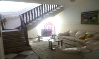 Imagem 5: AMPLA CASA COM PISCINA E CHURRASQUEIRA NO CENTRO DE PINDAMONHANGABA