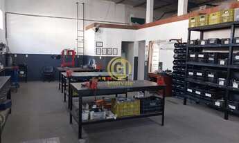 Imagem 4: Galpão Industrial à Venda em Jacareí-SP, Bairro Jardim Colônia: 4 Salas, 4 Banheiros, 6 Va