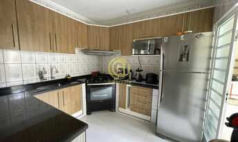 Imagem 7: AMPLO SOBRADO NO BAIRRO GRANJA E DANIEL A PREÇO DE OPORTUNIDADE, COM 03 DORMITÓRIOS, SENDO