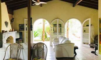 Imagem 3: Casa com estilo clássico em Ubatuba com 3 quartos sendo 1 suíte