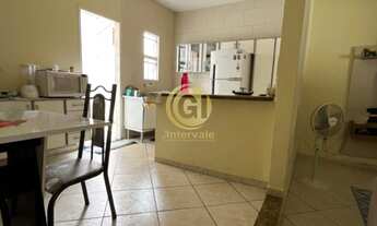 Imagem 3: CASA PARA VENDA EM UMA BOA LOCALIZACÃO NO BAIRRO PARQUE SANTO ANTONIO EM JACAREÍ -SP