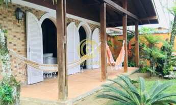 Imagem 4: Casa com estilo clássico em Ubatuba com 3 quartos sendo 1 suíte