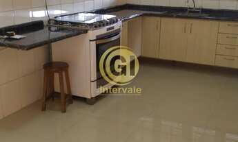 Imagem 5: CASA EM CONDOMÍNIO DE ALTO PADRÃO EM JACAREÍ - VENDA E LOCAÇÃO - JARDIM COLEGINHO - 4 DORM