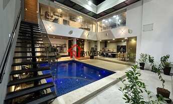 Imagem: Casa de luxo em condomínio à venda em